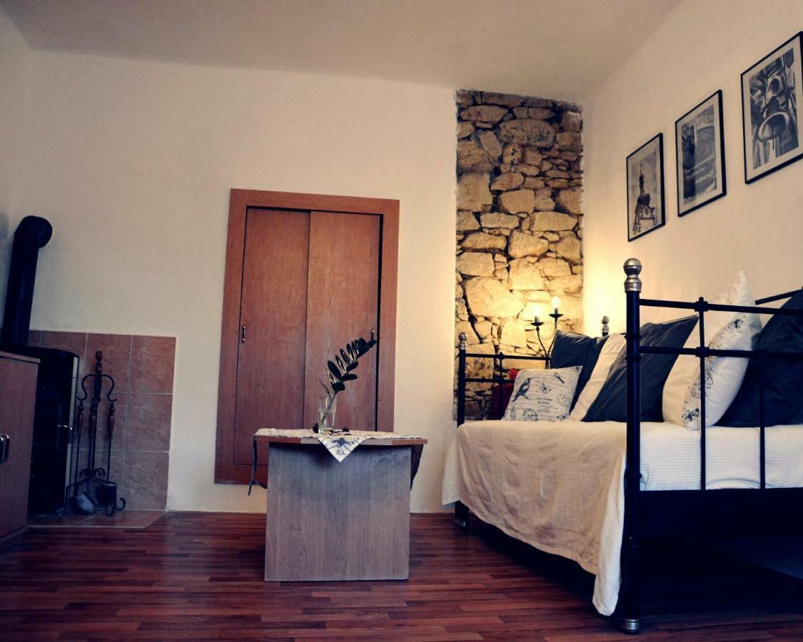 Apartmany Pod Putimskou Branou Písek Екстериор снимка